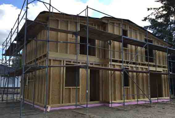 Holzbau – Holz sorgt als natürlicher Baustoff für ein besseres Raum- und Wohnklima. Planung bis zum fertigen Haus.
